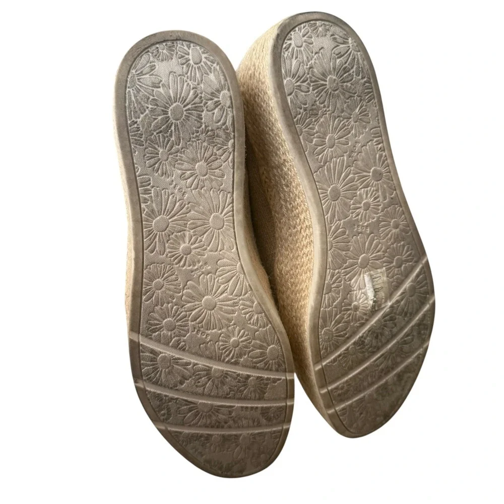 Martha Stewart & Skechers: BOBS Sesame By The Bay 158908 Natural Women's Size 9